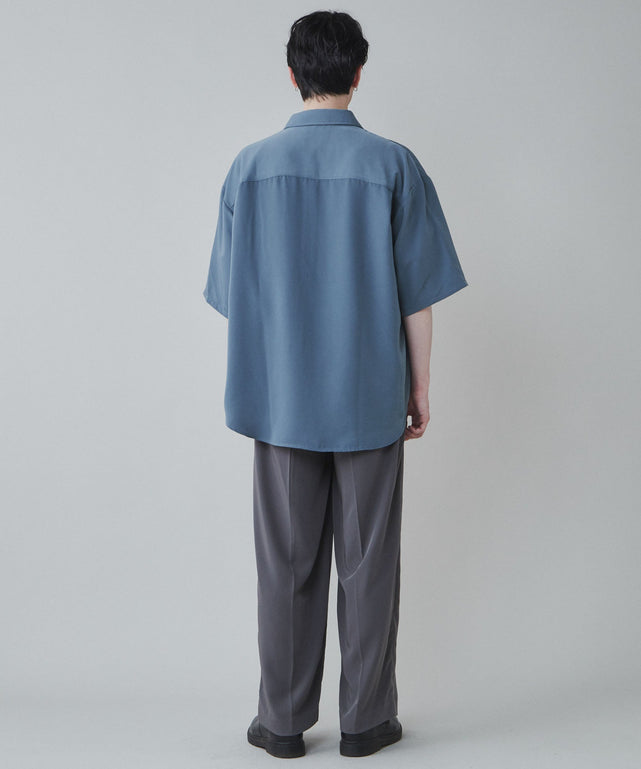 ブルーその他 モデル：180cm L着用