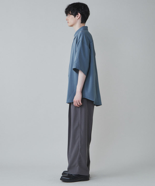 ブルーその他 モデル：180cm L着用