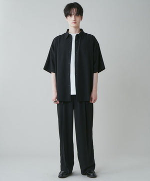 ブラック モデル：180cm L着用