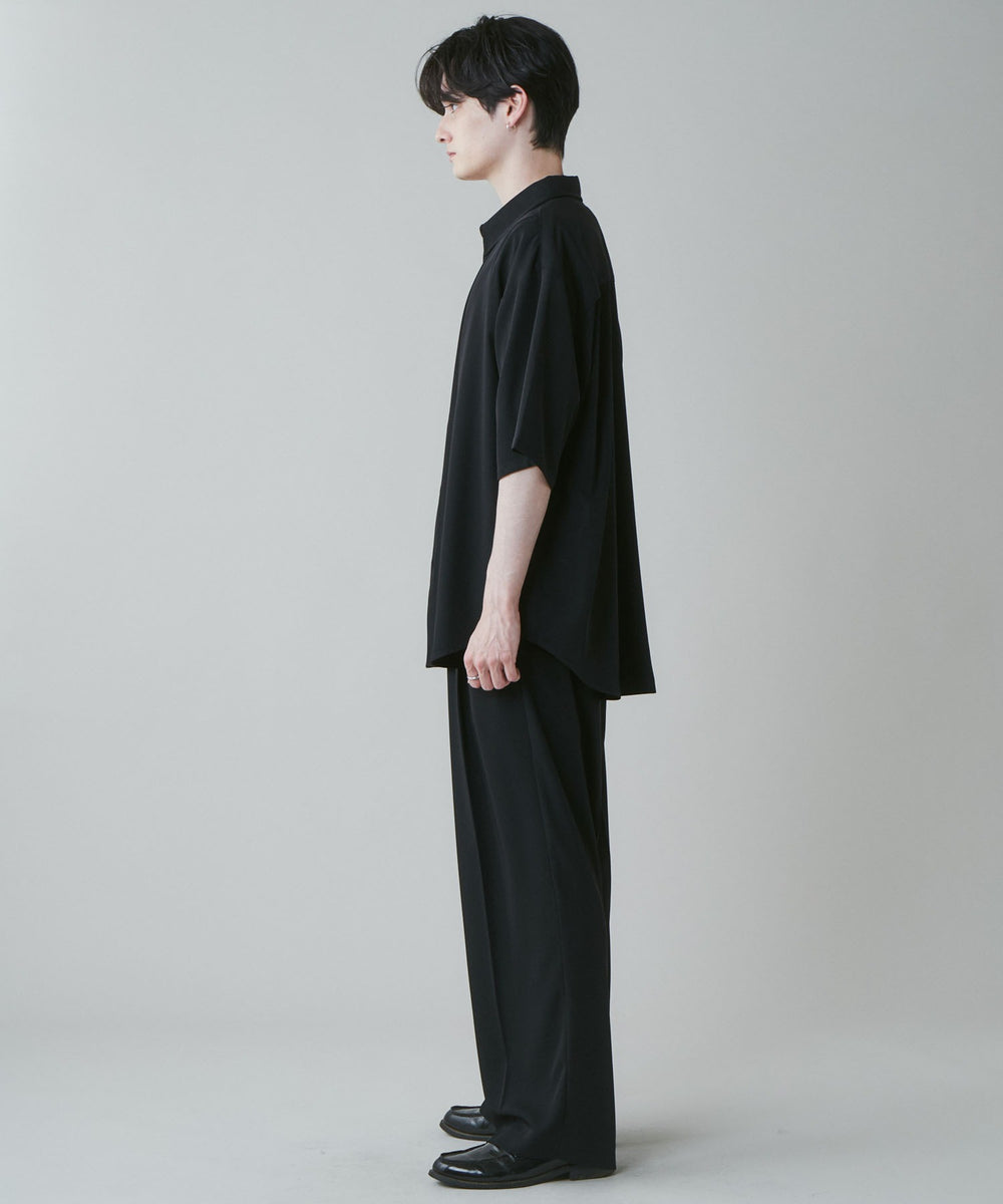 ブラック モデル：180cm L着用