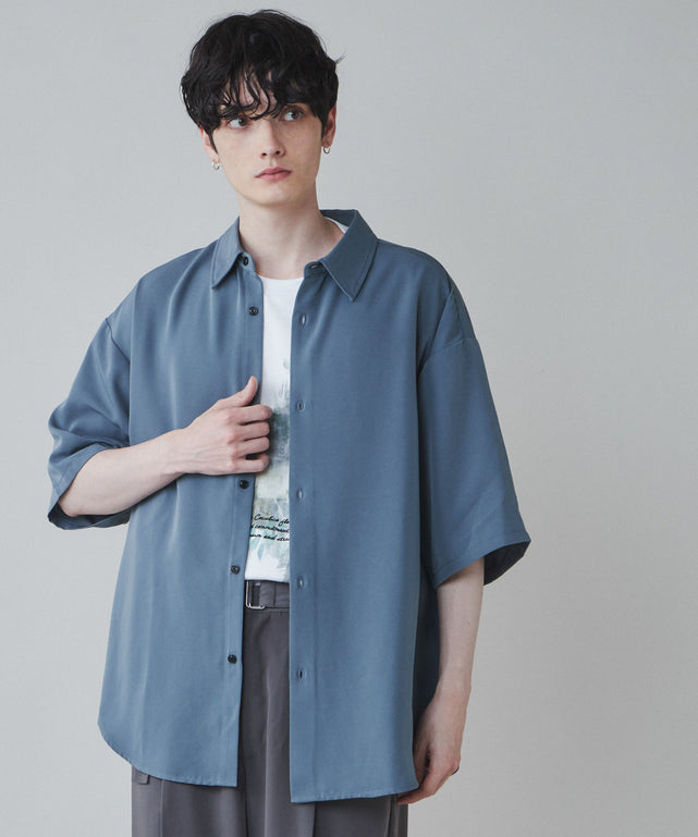 ブルーその他 モデル：180cm L着用