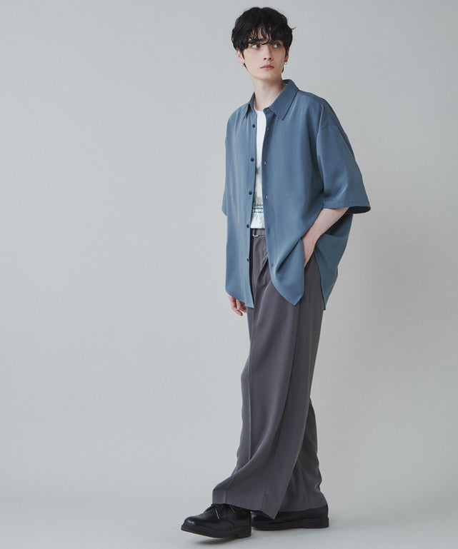 ブルーその他 モデル：180cm L着用