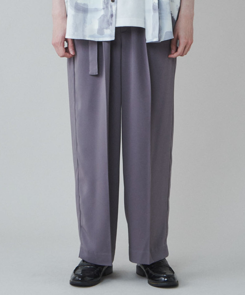 パープル モデル：180cm L着用