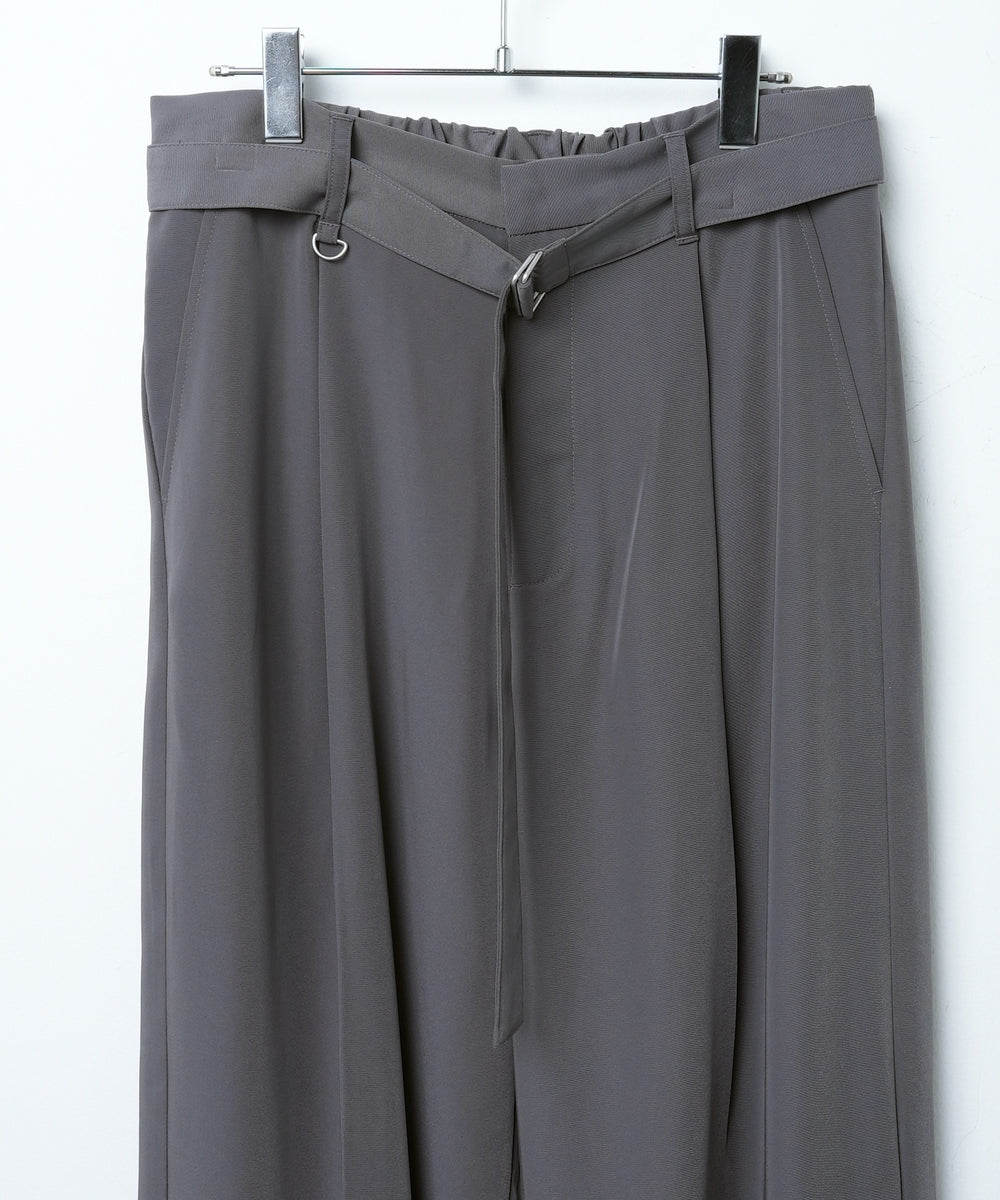 トロミベルト付きワイドスラックス