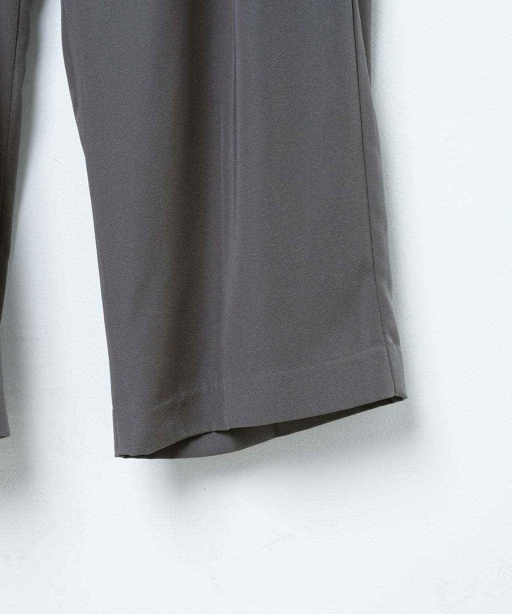 トロミベルト付きワイドスラックス