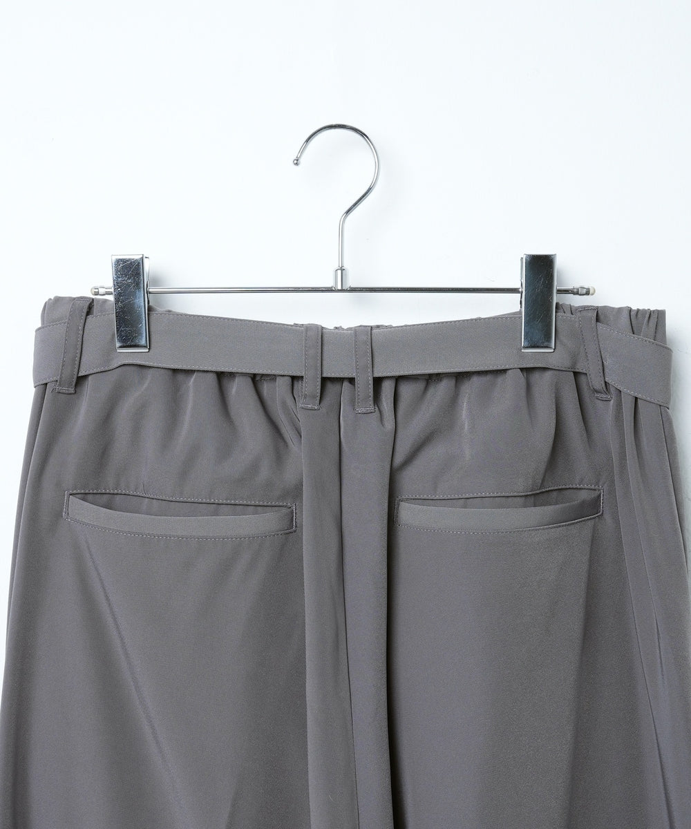トロミベルト付きワイドスラックス