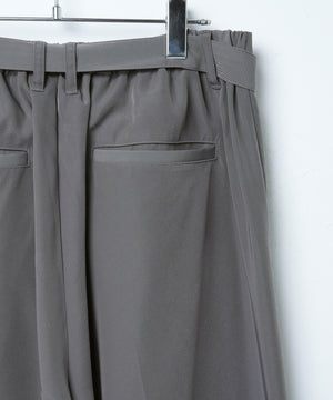 トロミベルト付きワイドスラックス