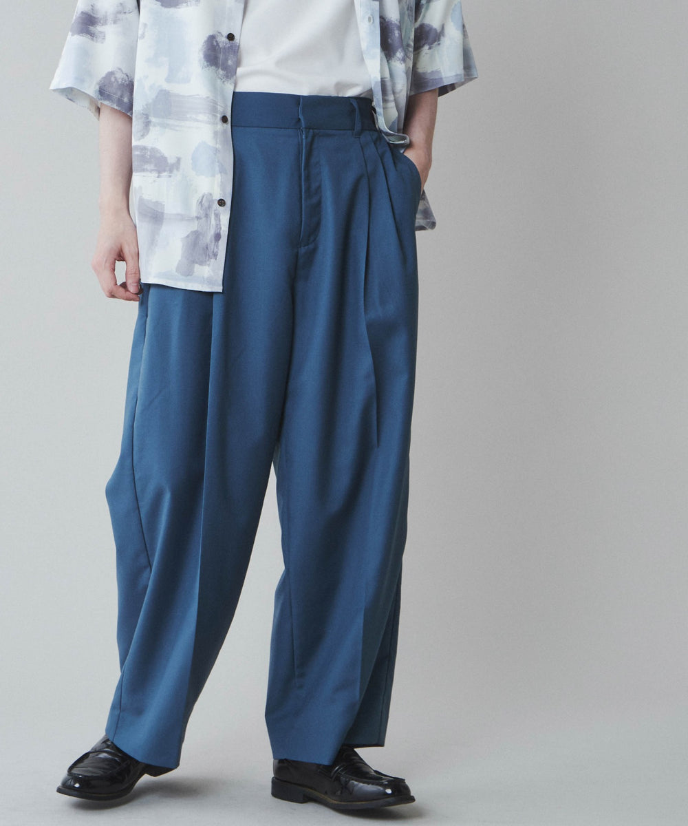 ブルー モデル:180cm L着用