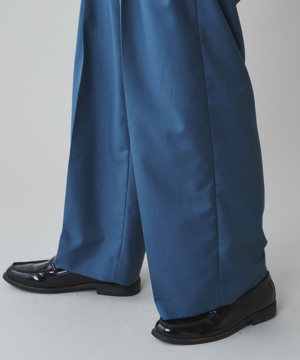 ブルー モデル:180cm L着用