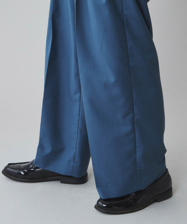 ブルー モデル:180cm L着用