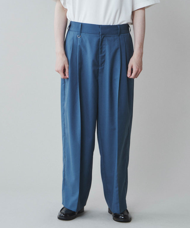 ブルー モデル:180cm L着用