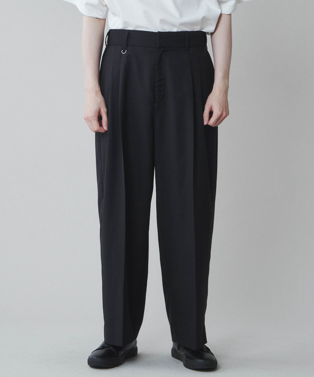 ブラック モデル:180cm L着用