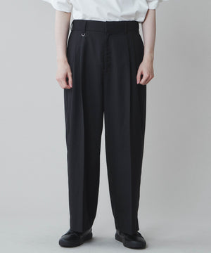 ブラック モデル:180cm L着用