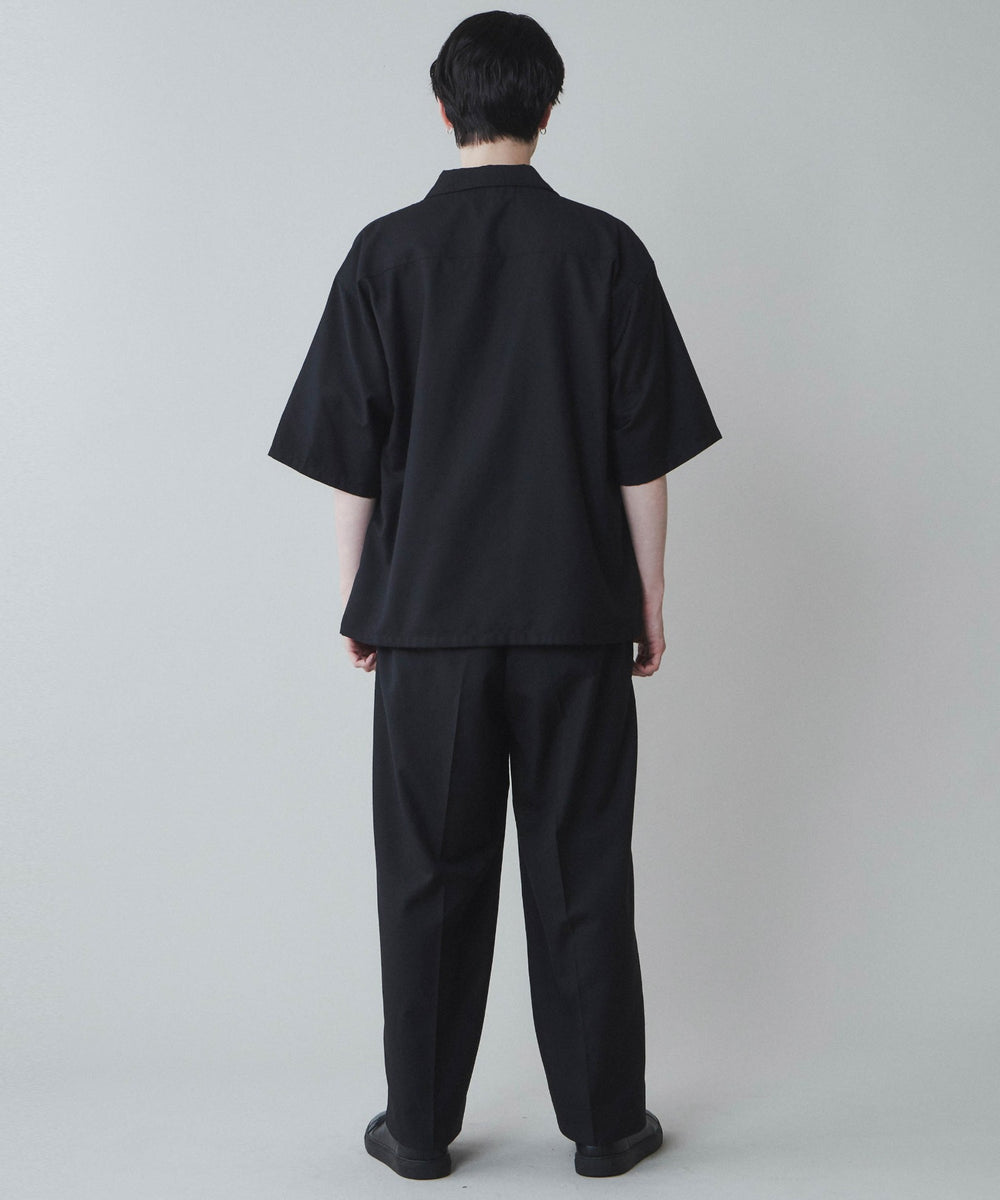 ブラック モデル:180cm L着用