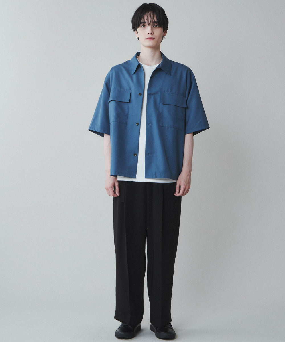 ブルー　モデル:180cm L着用