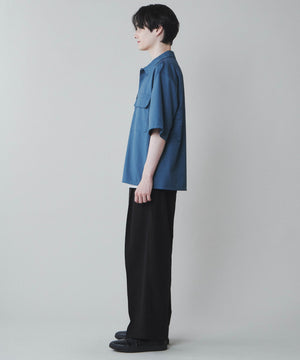 ブルー　モデル:180cm L着用