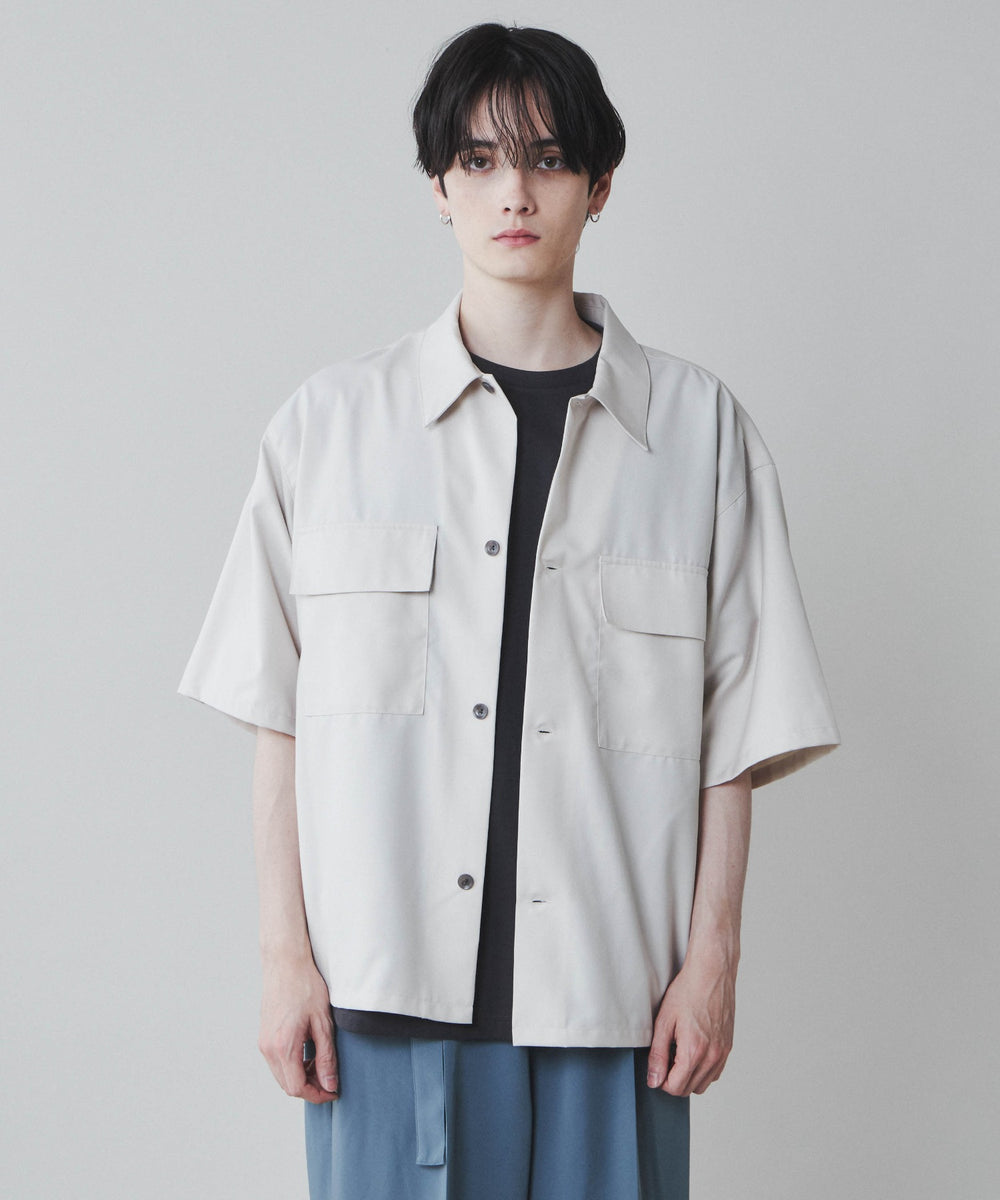 ホワイトアイボリー　モデル:180cm L着用