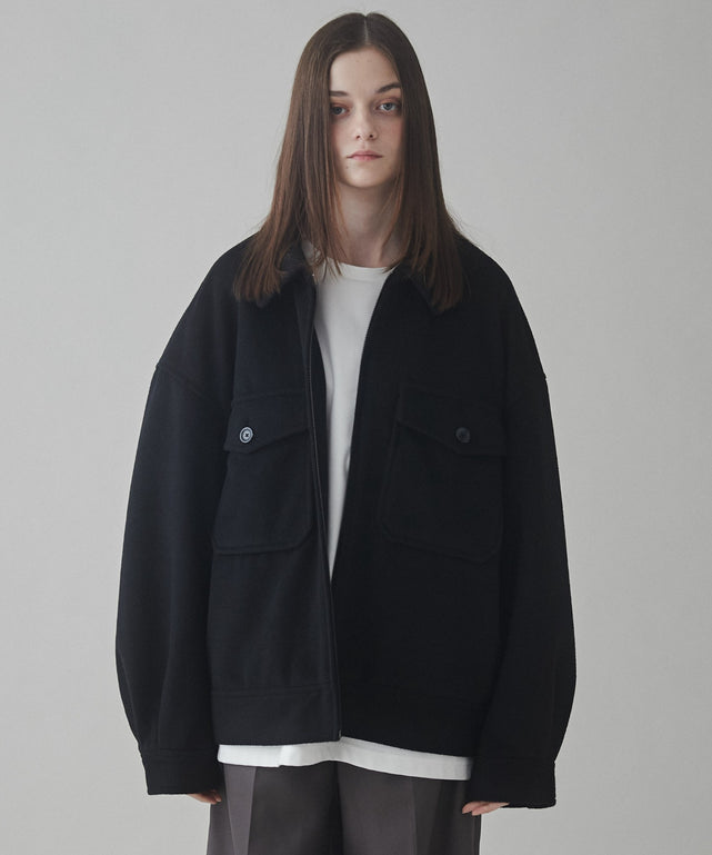 ブラック モデル：173cm L着用