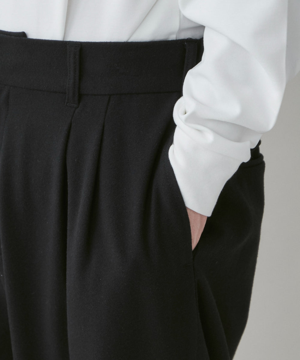 起毛TR　ワイドストレートスラックス