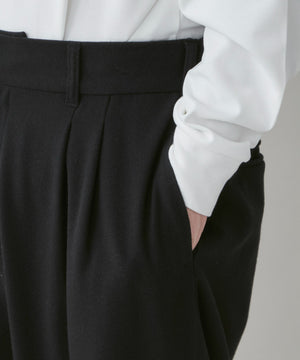 起毛TR　ワイドストレートスラックス