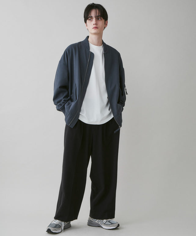 ブラック モデル：180cm L着用