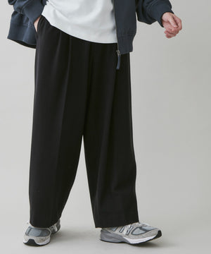 ブラック モデル：180cm L着用