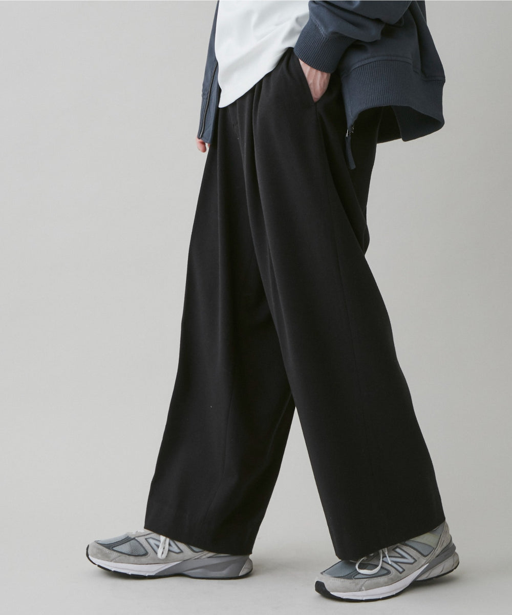 ブラック モデル：180cm L着用