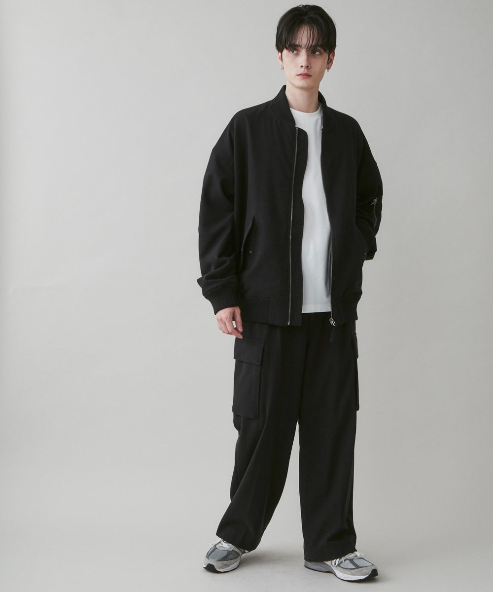 ブラック モデル：180cm L着用