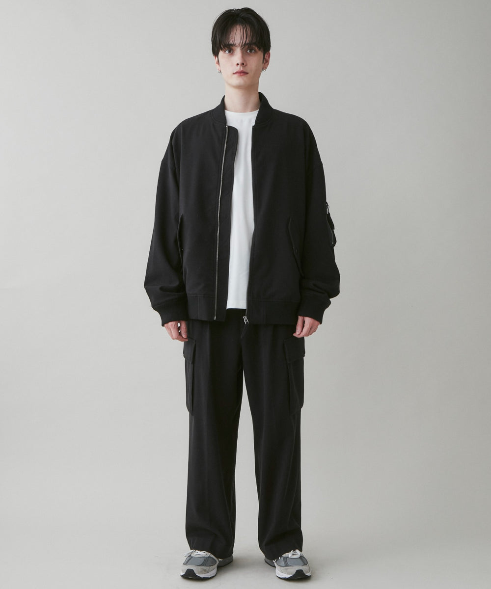 ブラック モデル：180cm L着用