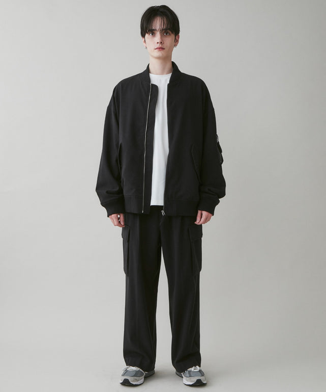 ブラック モデル：180cm L着用