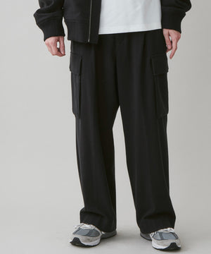 ブラック モデル：180cm L着用