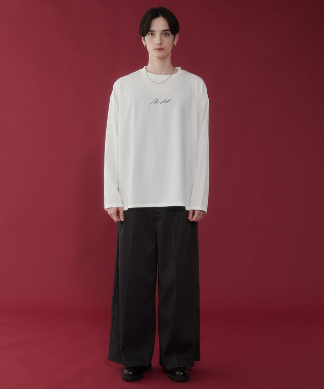 ホワイト モデル：180cm L着用