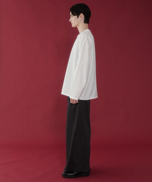 ホワイト モデル：180cm L着用