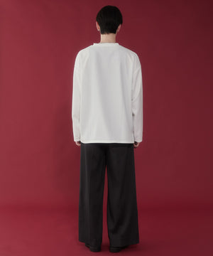 ホワイト モデル：180cm L着用