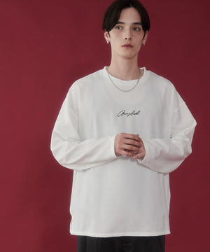 ホワイト モデル：180cm L着用