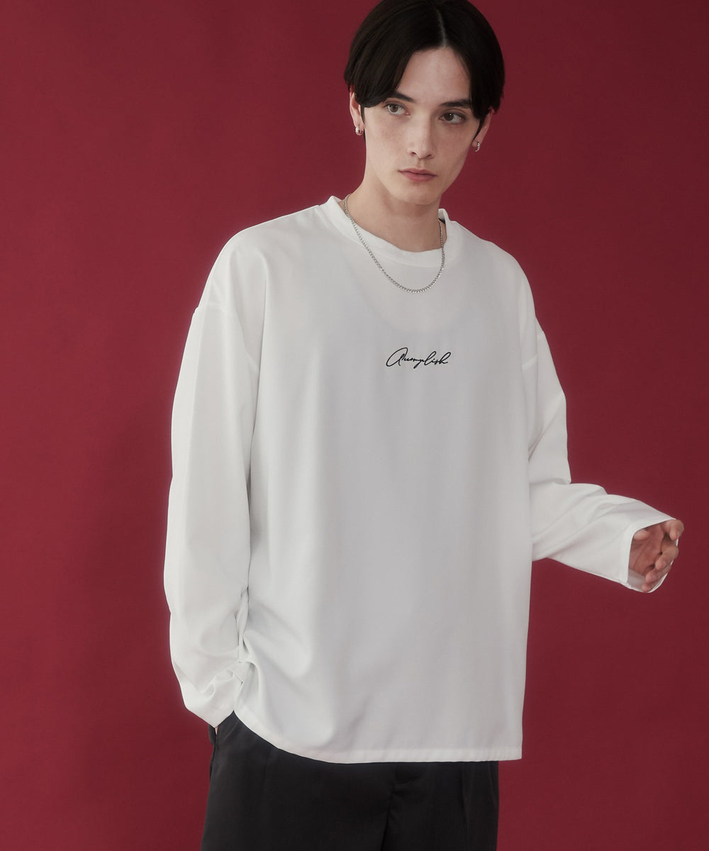 ホワイト モデル：180cm L着用