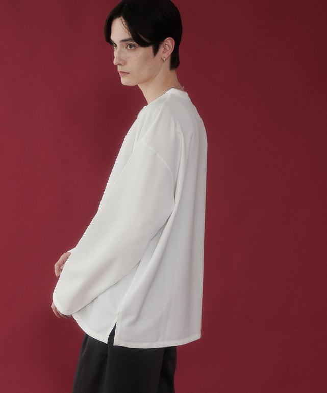 ホワイト モデル：180cm L着用