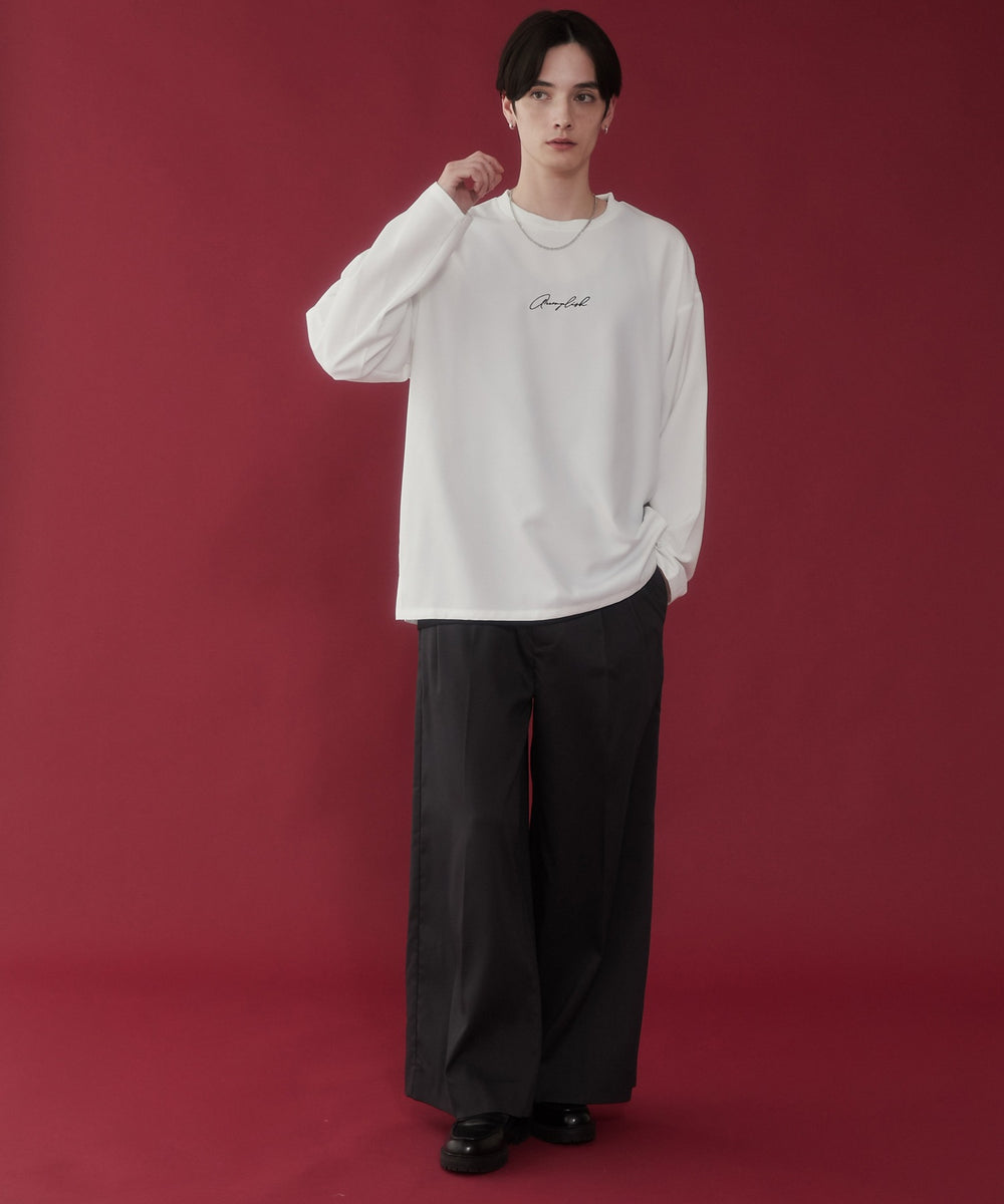 ホワイト モデル：180cm L着用