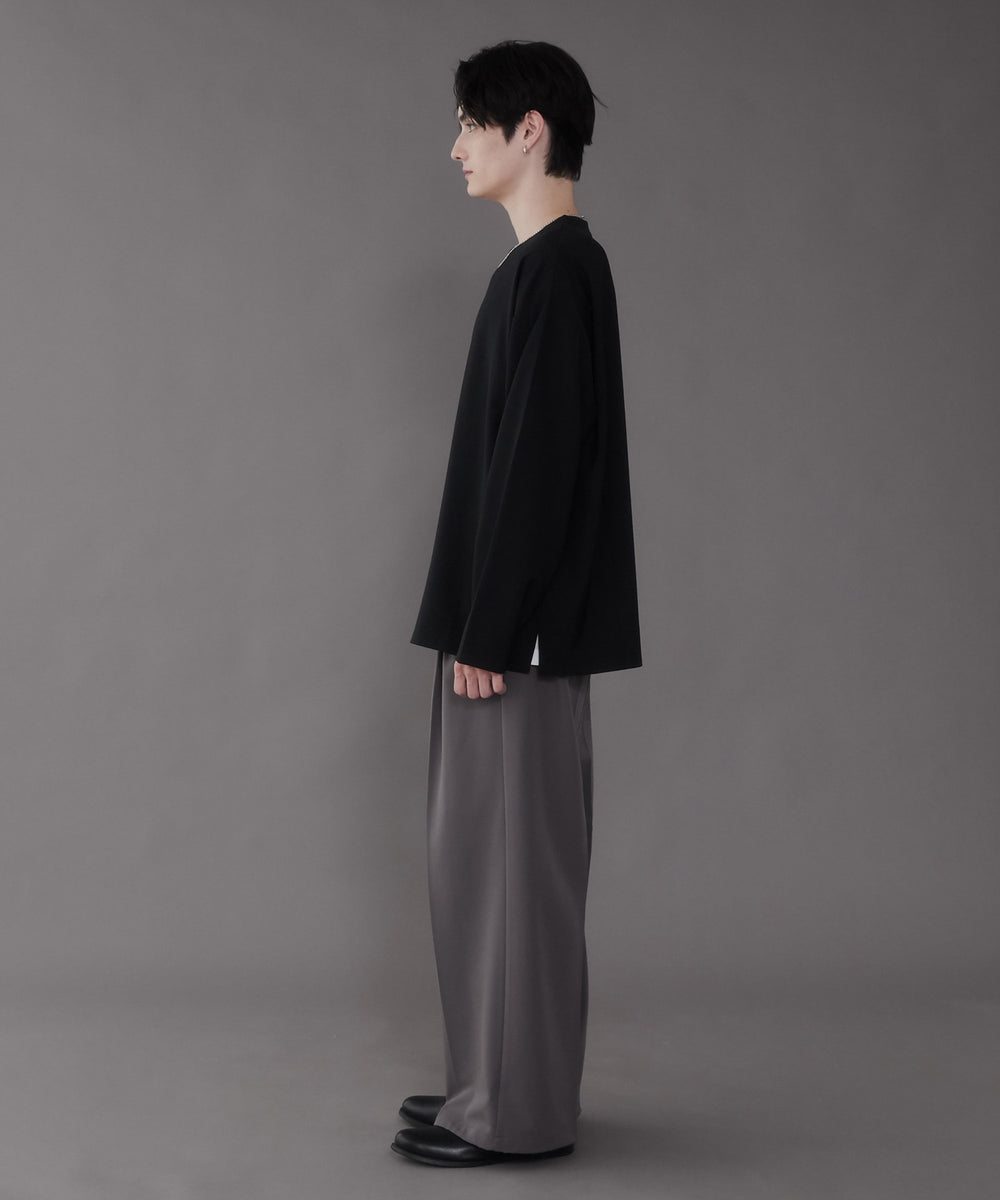 ブラック モデル：180cm L着用