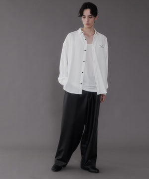 ホワイト モデル：180cm L着用