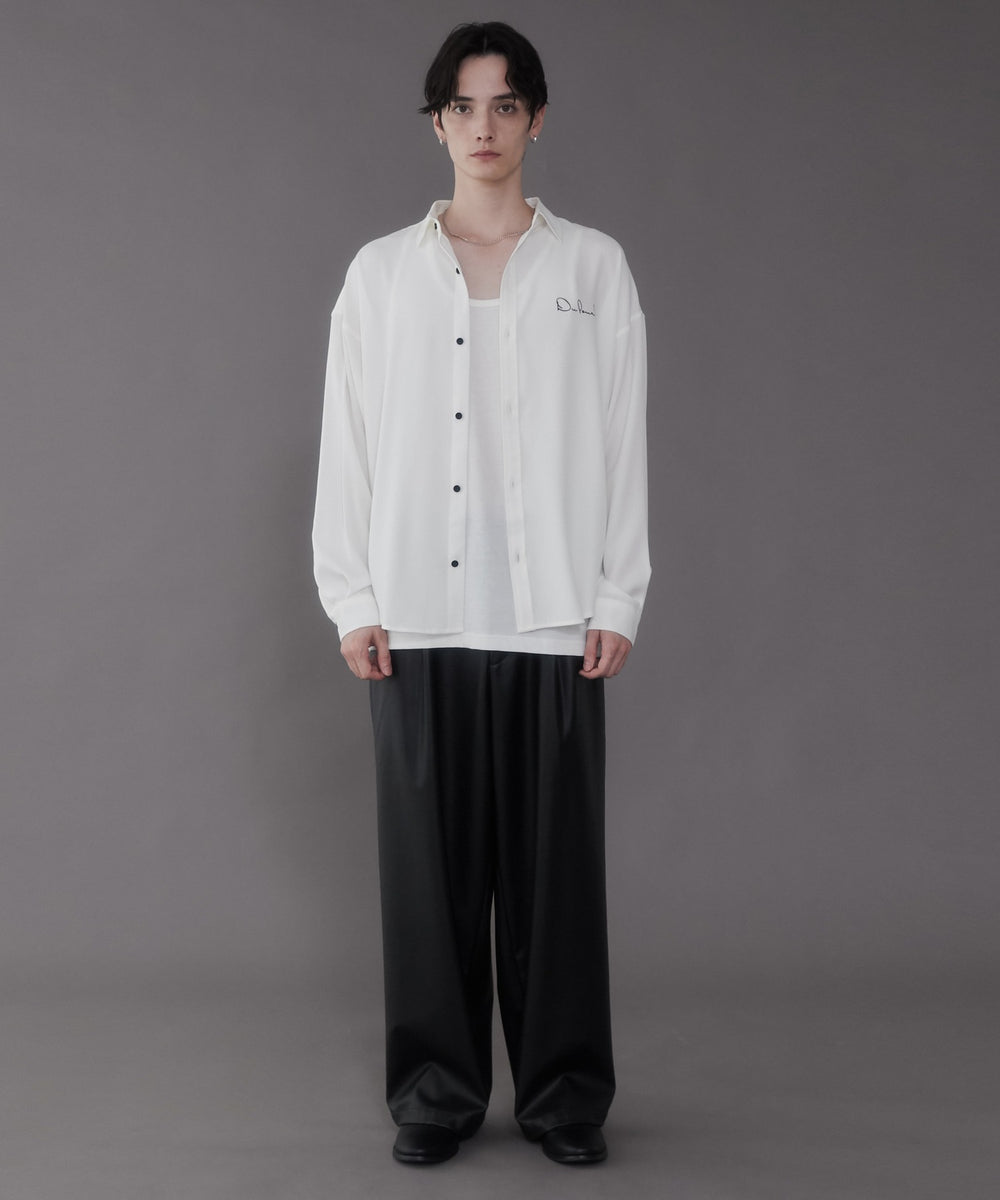 ホワイト モデル：180cm L着用