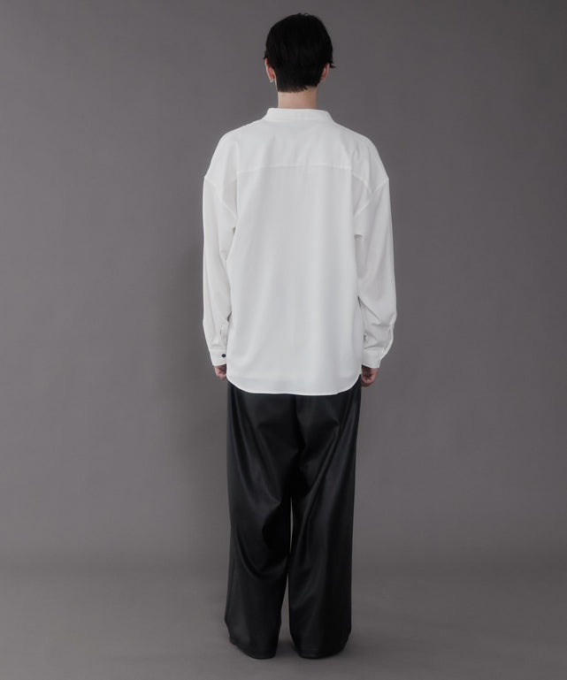 ホワイト モデル：180cm L着用