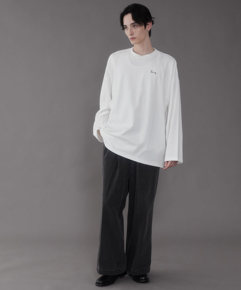 ホワイト　モデル:180cm　L着用