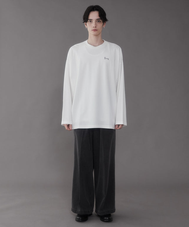 ホワイト　モデル:180cm　L着用