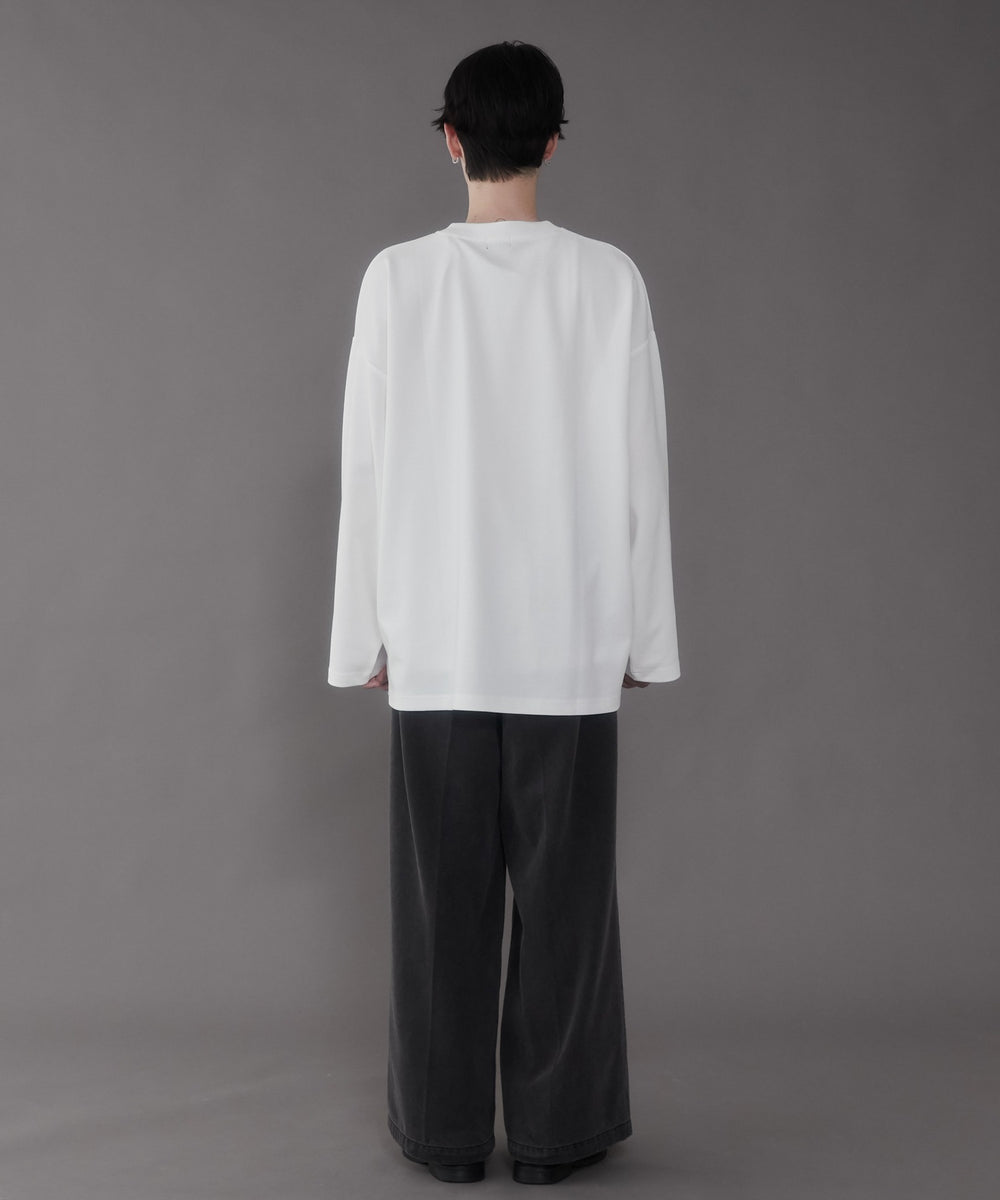 ホワイト　モデル:180cm　L着用