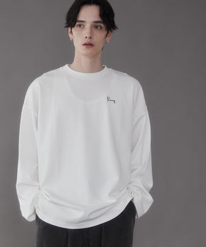 ホワイト　モデル:180cm　L着用