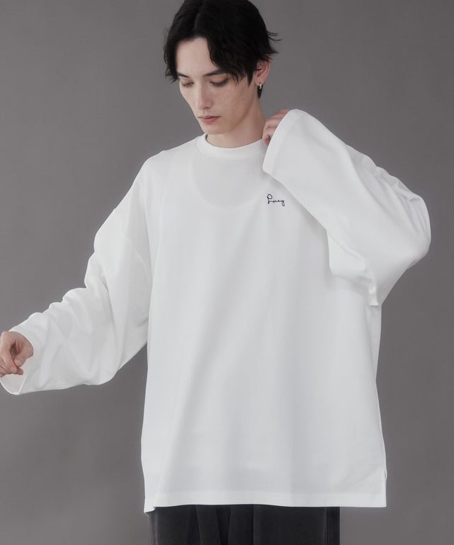 ホワイト　モデル:180cm　L着用