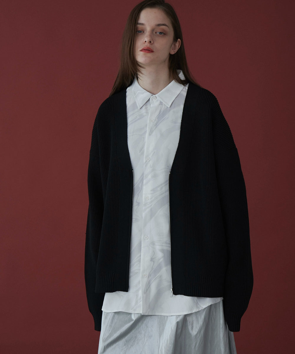 ブラック モデル：173cm L着用