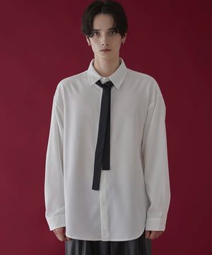 ホワイト　モデル：180㎝　L着用