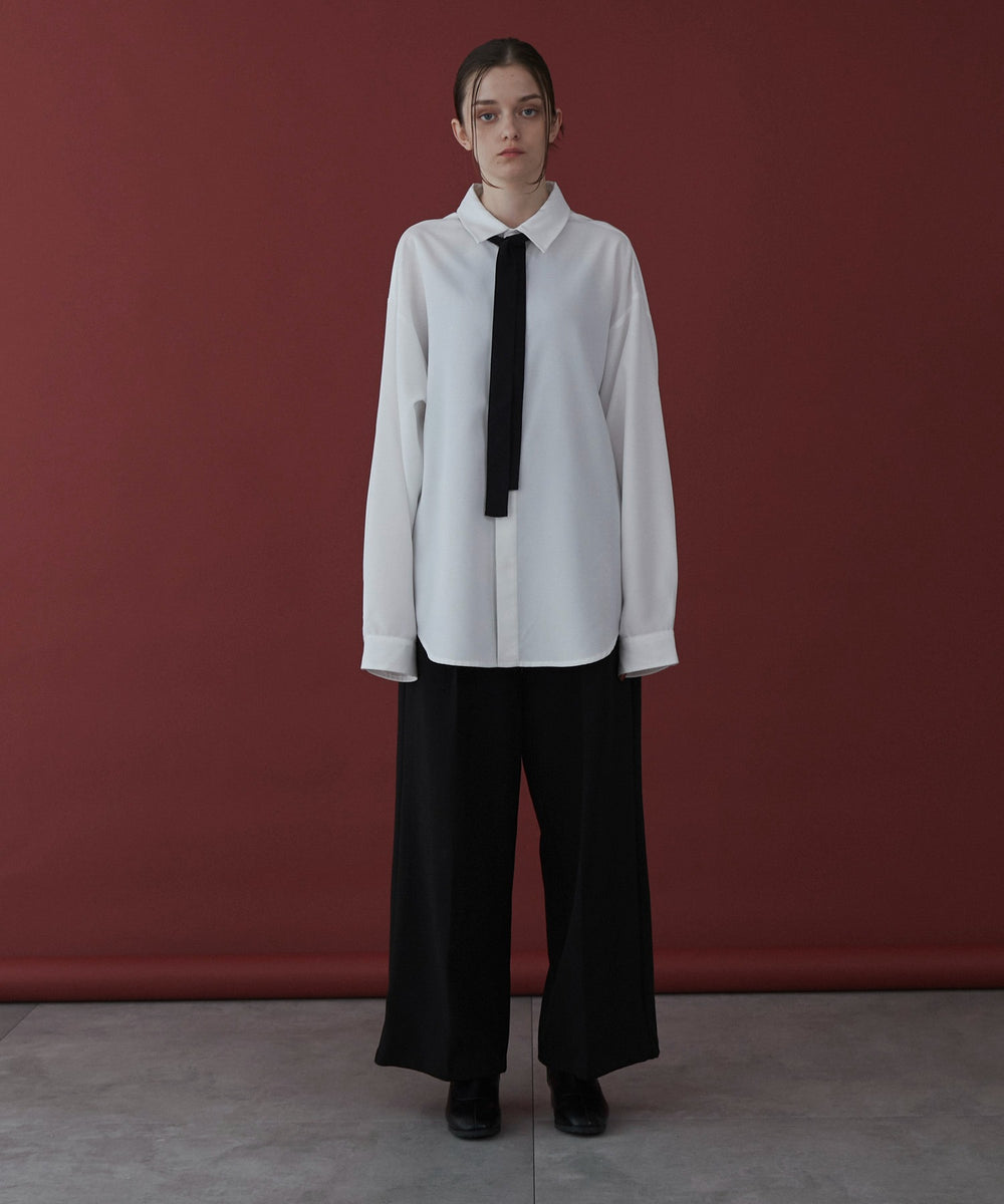 ホワイト モデル：173cm L着用